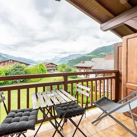 Le Refuge De Rochebrune - Vue Montagne *